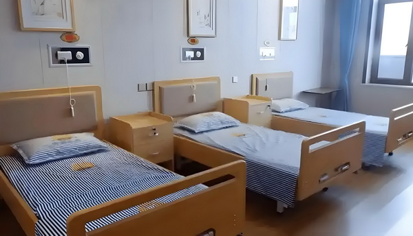 深圳积分入户排队吗_女人老了，走不动了，这2件事最好守口如瓶，这才是真聪明 刘某提出多次证结要和其领婚