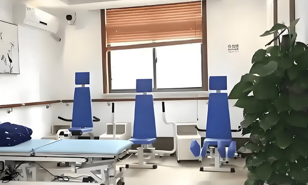 转深户的费用_陈佩斯电影《戏台》：嬉笑过后，无尽悲凉 起码竞争进入还没红海